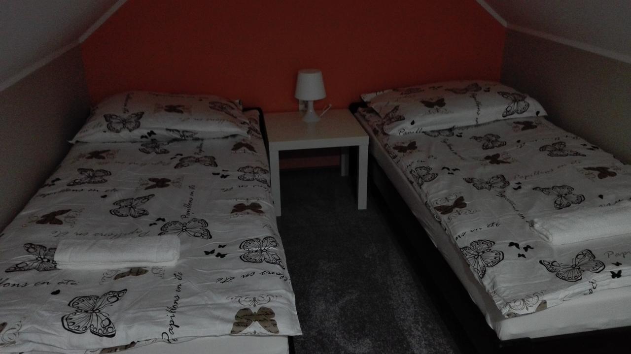 Falkowo Tropikalna Odnowa Bed & Breakfast エクステリア 写真