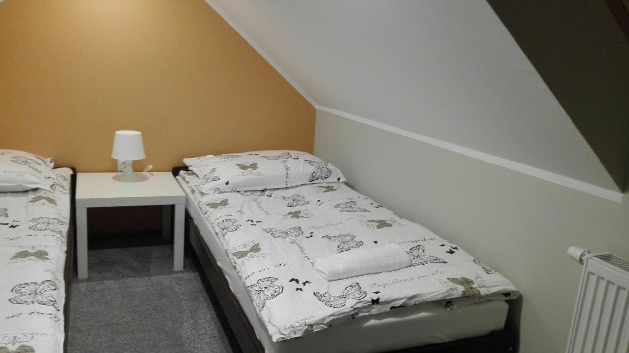 Falkowo Tropikalna Odnowa Bed & Breakfast エクステリア 写真